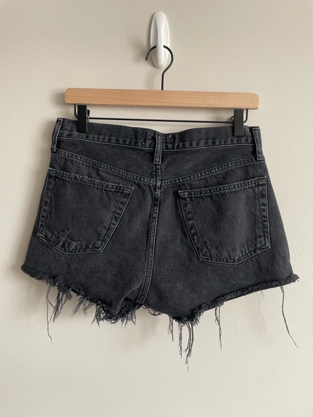 Agolde Parker black frayed distressed jean shorts jorts button fly high waist 26 - Picture 6 of 8